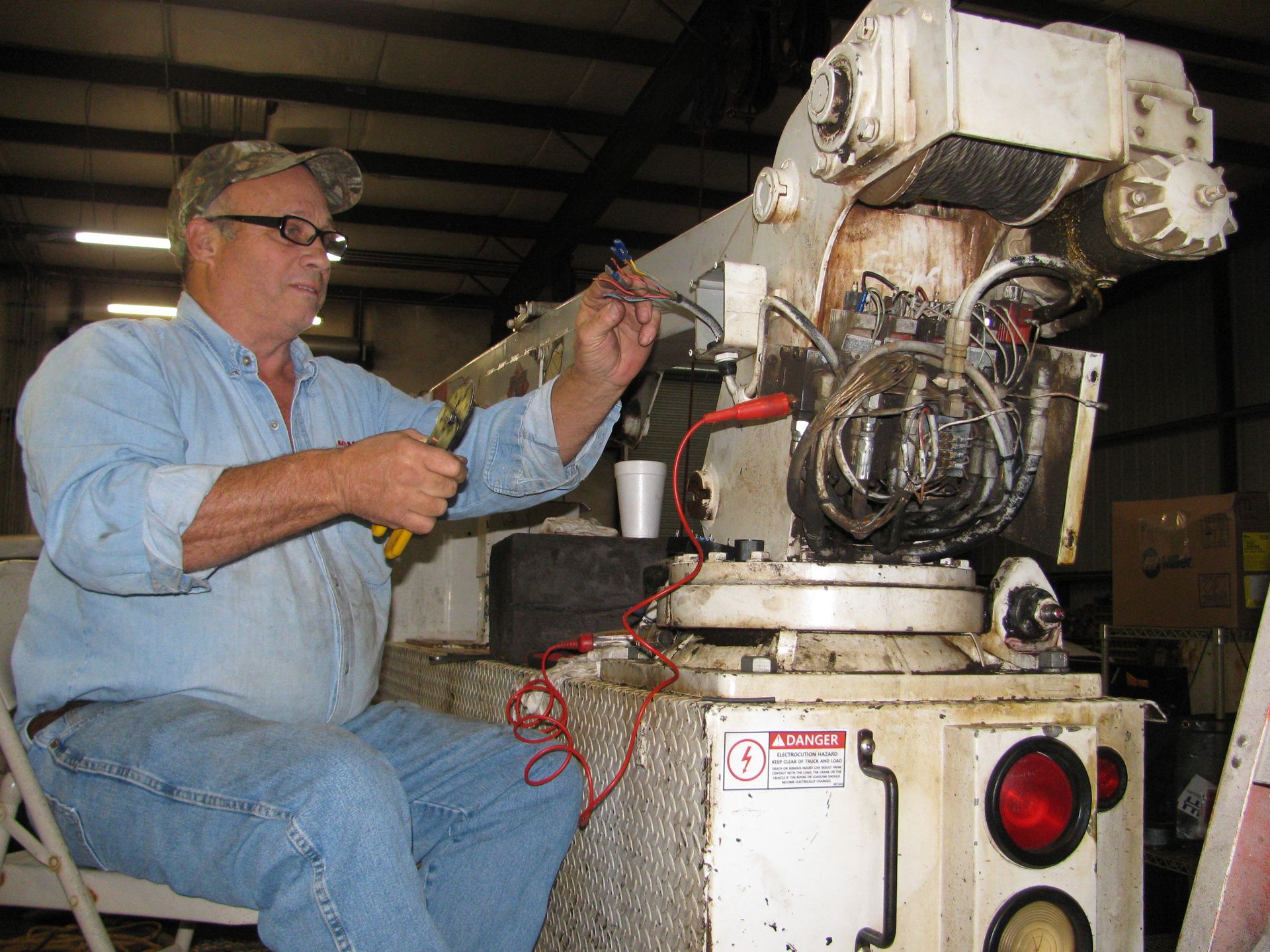 West Mobile Hydraulics, Inc. Full Service Truck Facility